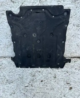Alfa Romeo Giulia Engine splash shield/under tray 
