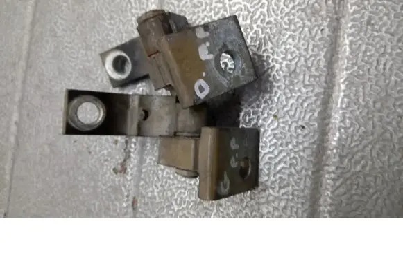 Fiat Croma Front door upper hinge