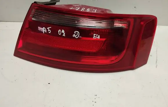 Audi A5 8T 8F Rear/tail lights 8T0945096 AU484