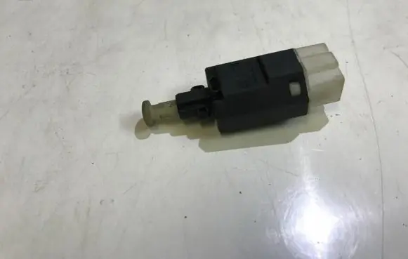 Mazda Xedos 6 Brake pedal sensor switch ga2a66490
