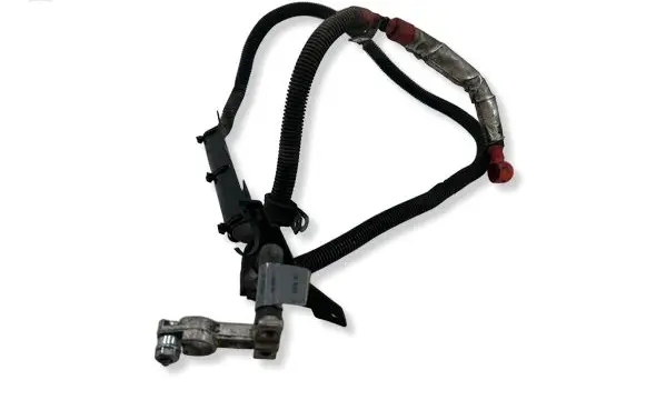 Land Rover Discovery 3 - LR3 Positive cable (battery) YTA000194