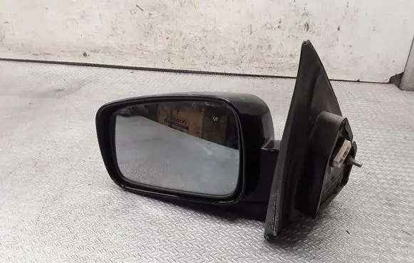 KIA Sorento Front door electric wing mirror E11015753