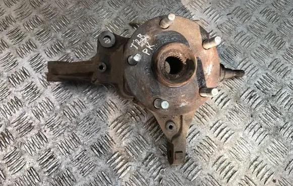 Subaru B9 Tribeca Front wheel hub