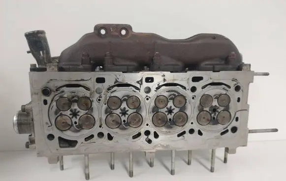 Opel Insignia A Engine head 55576540