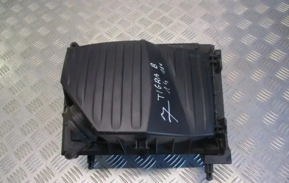 Opel Tigra B Air filter box