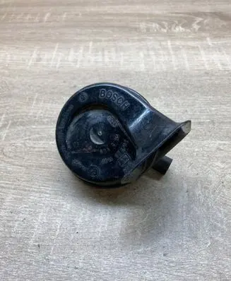 BMW 7 E38 Horn signal 703881157 011157