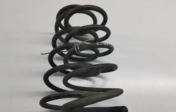 Nissan X-Trail T30 Rear coil spring