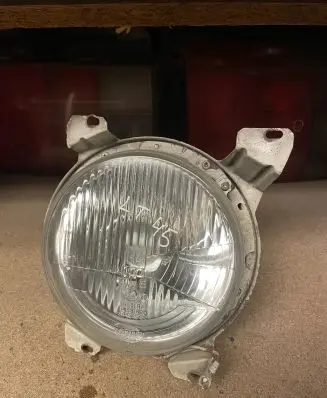 Volkswagen I LT Headlight/headlamp 304115367 34495R20