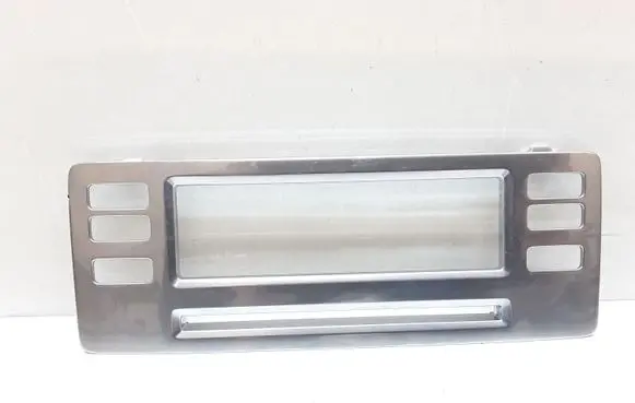 Volvo V70 Radio/GPS head unit trim 30643648