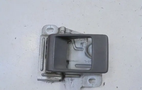 Honda Civic Front door interior handle K65-L