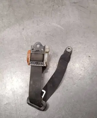 Suzuki Grand Vitara II Rear seatbelt C71257L