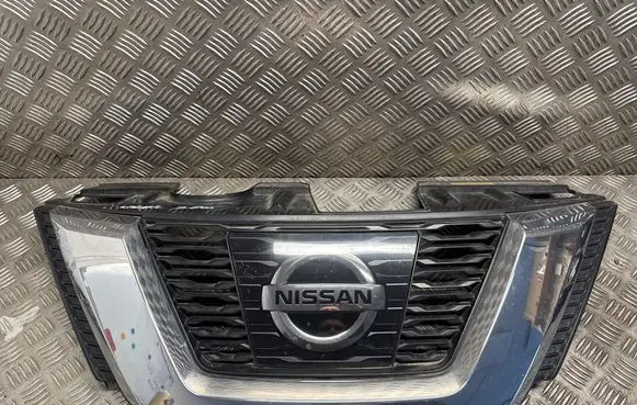 Nissan X-Trail T32 Front grill 628906FL0A 235189