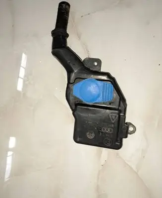 Audi A4 S4 B8 8K Window washer liquid tank fill tube 015072 8T1955463B