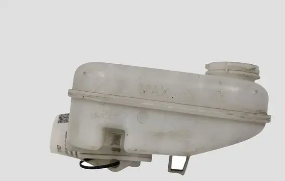Tesla Model S Brake fluid reservoir