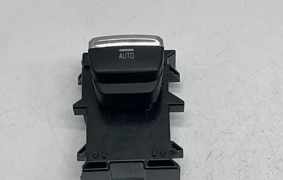 Subaru Forester SL Handbrake/parking brake auto hold switch 4960045 83071CC200 193205