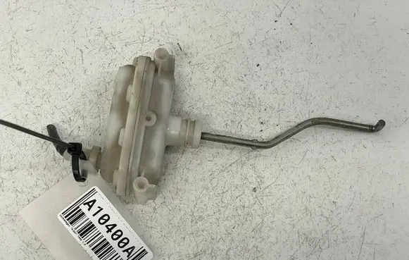Volkswagen PASSAT B4 Central locking vacuum pump 3A9862159A