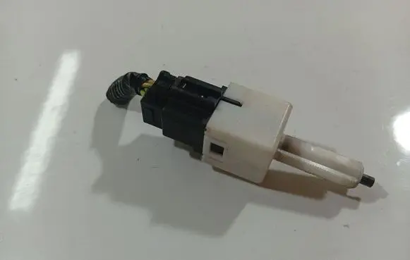 Brake pedal sensor switch