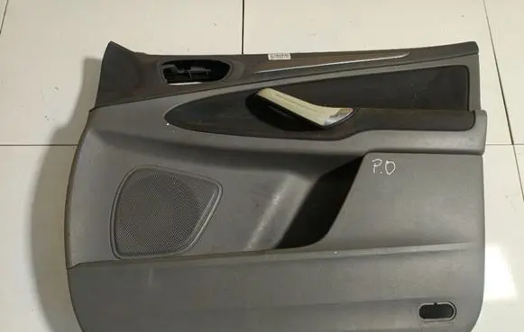 Ford S-MAX Front door card panel trim