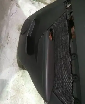 Chevrolet Captiva Rear door card panel trim