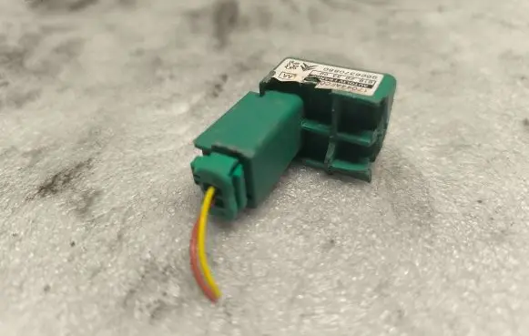 Citroen Berlingo Airbag deployment crash/impact sensor 9666370880 618293300 17044AFC0885A