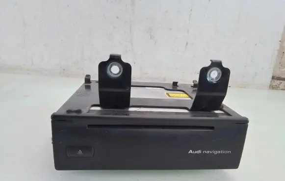 Audi A3 S3 8P Navigation unit CD/DVD player 