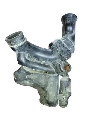 Intake resonator