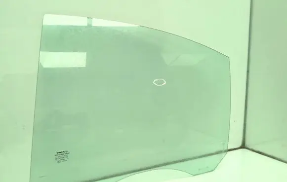 Volvo S80 Rear door window glass 43R001105 E000186 DOT57M20AS2
