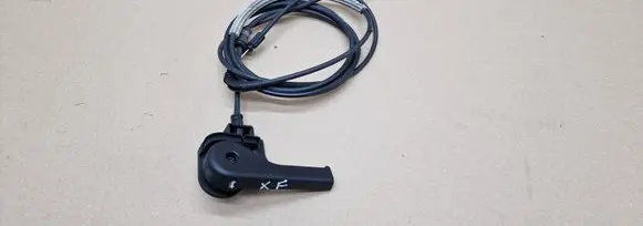 Jaguar XF X250 Engine bonnet/hood lock release cable 