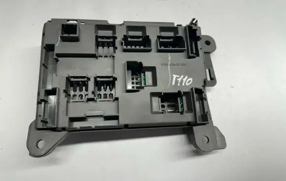BMW X5 E70 Fuse module 693168704 518954021A