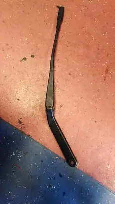 BMW 1 E82 E88 Windshield/front glass wiper blade 7169974