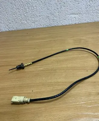 Volkswagen PASSAT B6 Oil level dip stick 966701 D6543