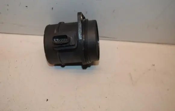 KIA Sportage Mass air flow meter 9021050002