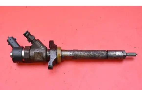 Fuel injector