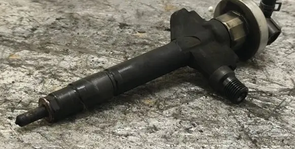 Mazda 6 Fuel injector