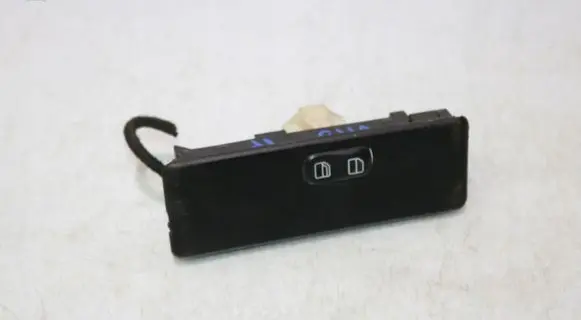 Mercedes-Benz Vito Viano W638 Electric window control switch