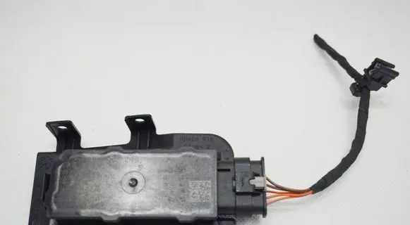Cupra Formentor Aerial antenna amplifier 5WA962133E 5FA907523