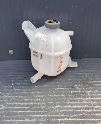 KIA Sportage Coolant expansion tank/reservoir 25430CZ000