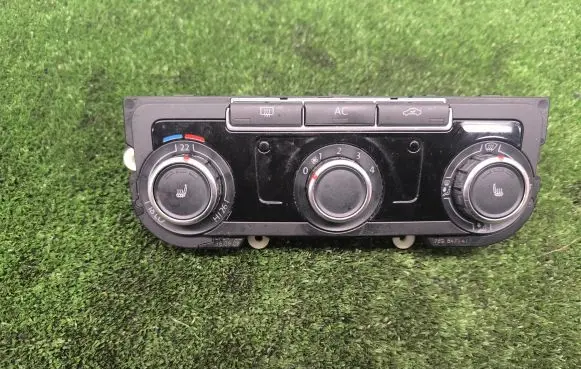Volkswagen Golf VI Climate control unit 5HB009751 3C8907336J
