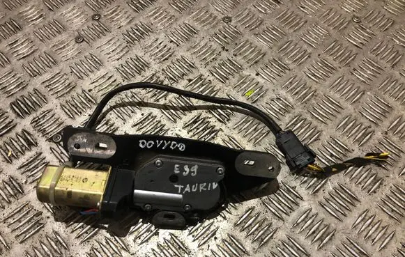 Tailgate/trunk/boot lift motor