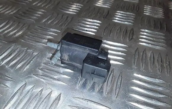 Ford S-MAX Vacuum valve 70400600 13t095
