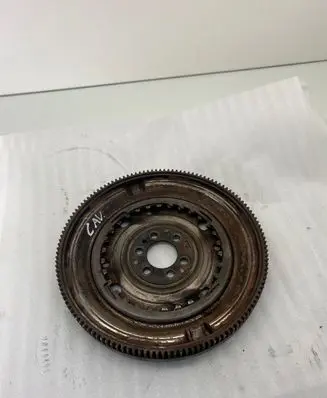 Volkswagen Golf VI Flywheel