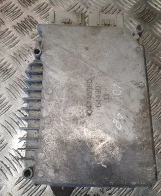 Chrysler Voyager Engine control unit/module P04727192AJ