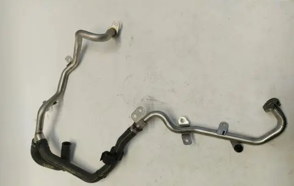 Mercedes-Benz B W247 Engine coolant pipe/hose