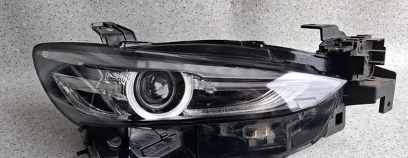 Mazda 6 Headlight/headlamp GRF551030