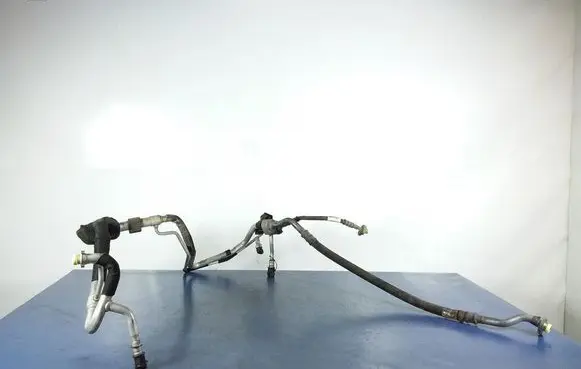 Volvo XC60 Air conditioning (A/C) pipe/hose 