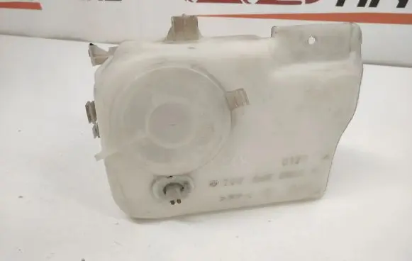 Mercedes-Benz CLK A208 C208 Windshield washer fluid reservoir/tank 2088690020