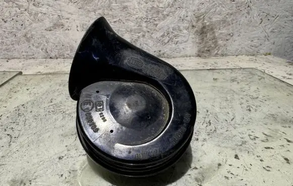 Opel Zafira B Horn signal A28657825