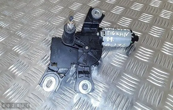 Volkswagen Tiguan Wiper motor 5N0955711A