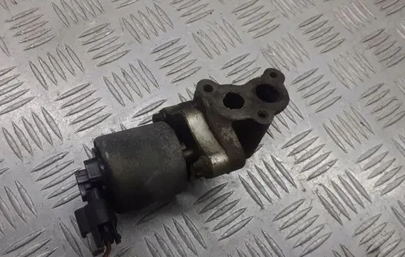 Opel Vectra C EGR valve 90536271