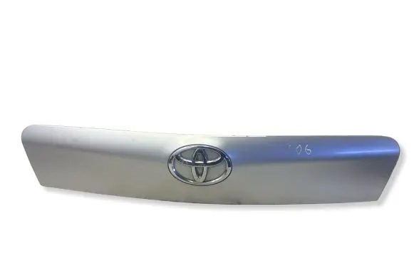 Toyota RAV 4 (XA30) Trunk door license plate light bar 7680142040 7680142070